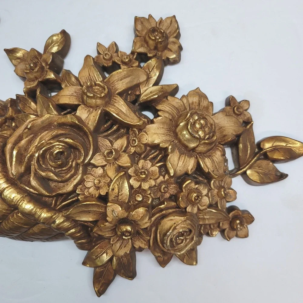 Vintage 1965 Syroco Gold Cornucopia Wall Plaques Fruit Floral Pair 5370 USA